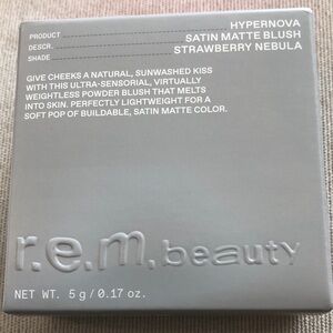 r.e.m. beauty Hypernova Satin Matte Blush - Strawberry Nebula